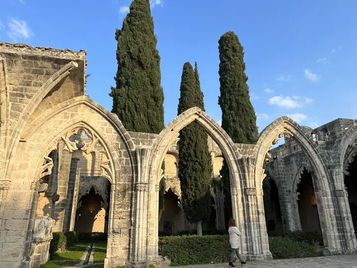 Bellapais Manastırı — Beylerbeyi, Girne